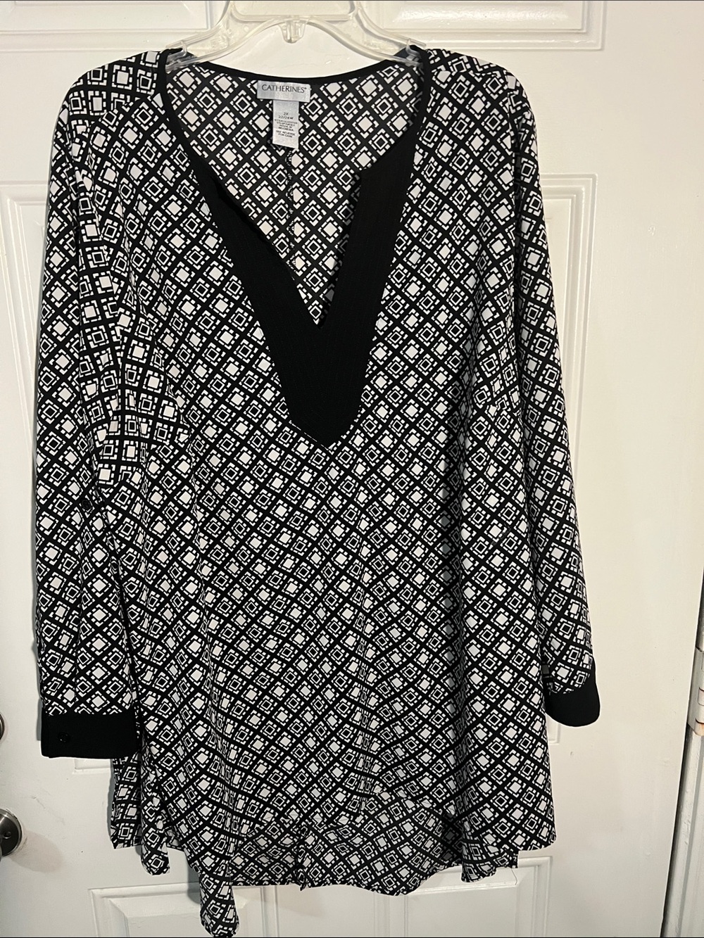 Catherines Black and White Geometric V-Neck Tunic